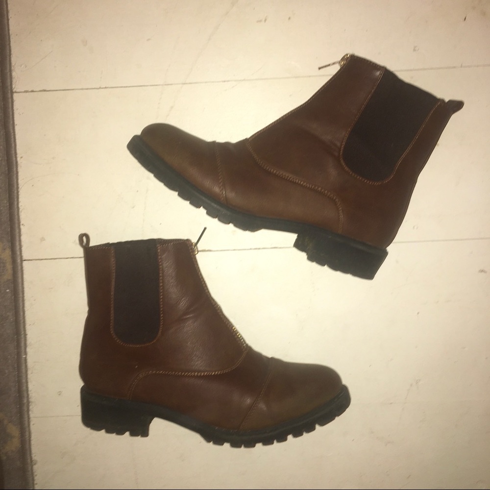 BROWN CHELSEA BOOT